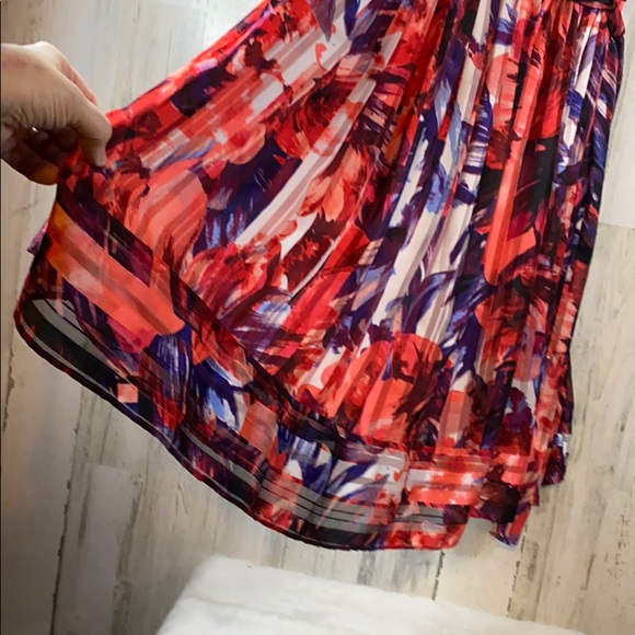 Luxe Carmen Marc Valvo Red Floral A-Line Sun Dress - Picture 7 of 12